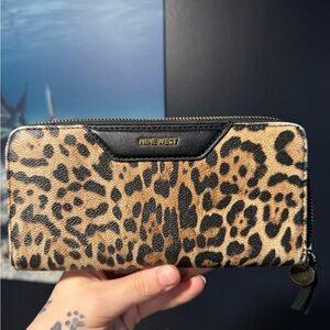 Nine West Leopard Print Zip Around Wallet Wristlet Gold Hardware